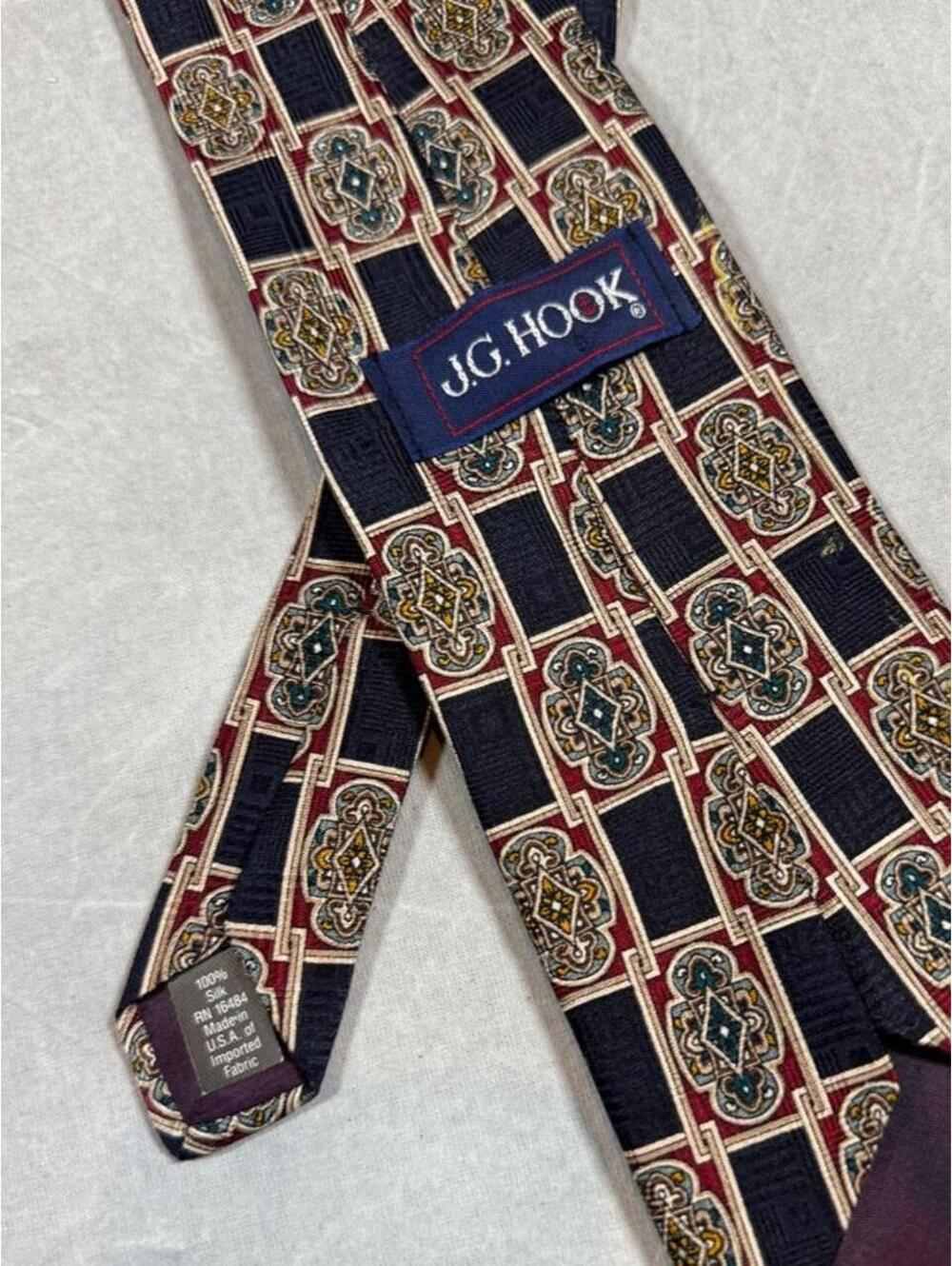 Vintage 80s / 90s J.G. Hook 100% Silk Geometric Medallion Necktie Made in USA
